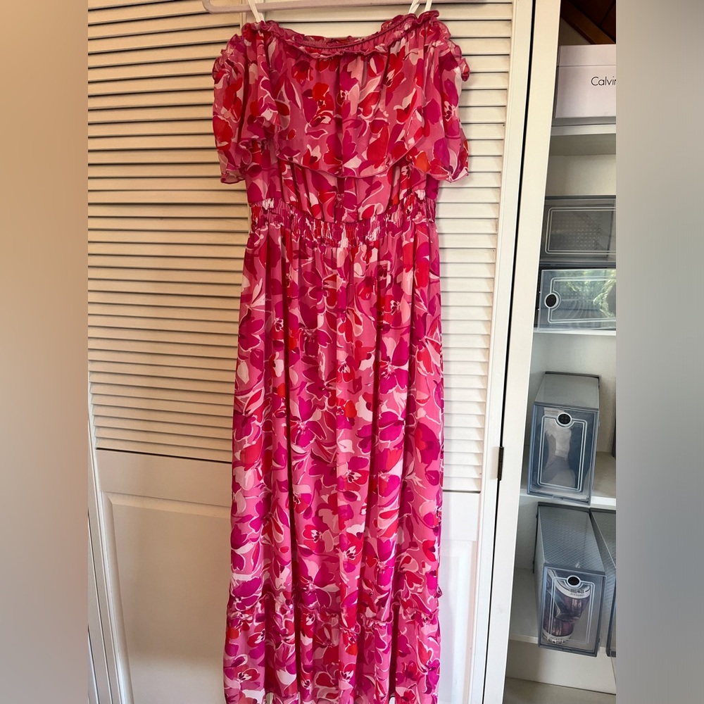 Off-shoulder pink dress